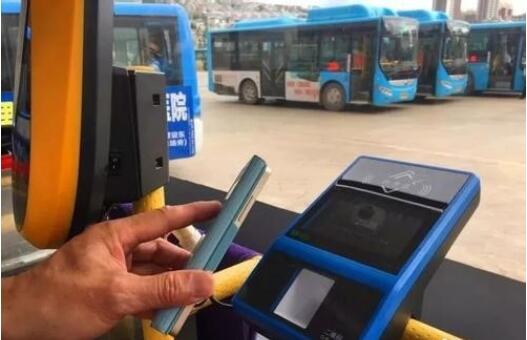 扫码乘车如何扫码上车_微信扫码乘车步骤解析